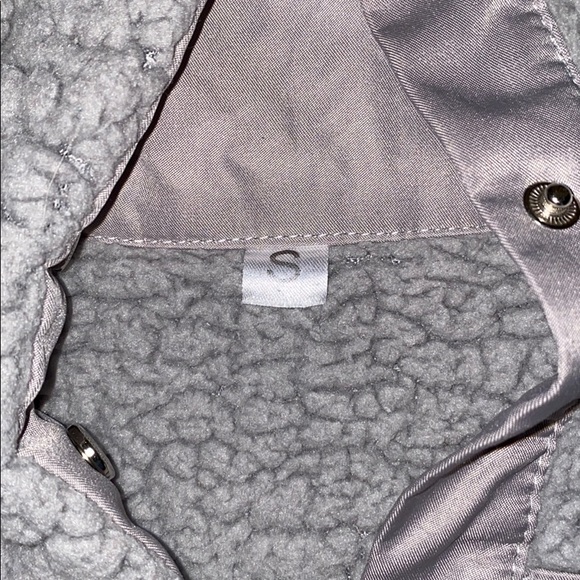 grey fuzzy sweatshirt - Picture 4 of 5